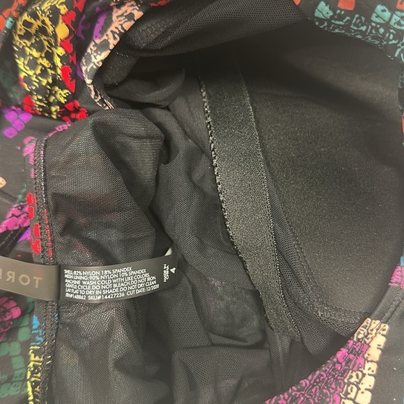 Torrid One 1 Piece Swim Suit High Neck Shimmer Snake Skin Print Plus Size 4X - Picture 10 of 11